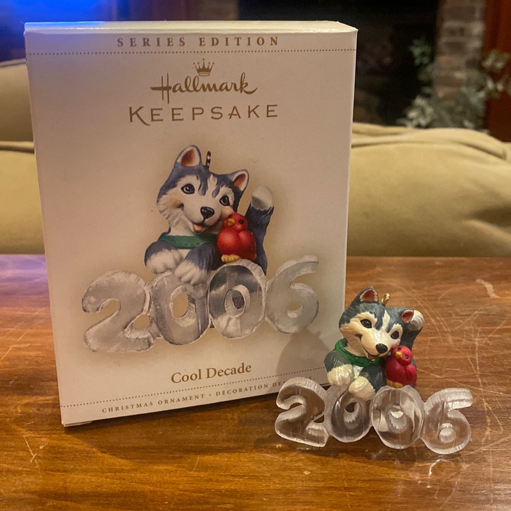 Hallmark Keepsake Christmas Ornament 2006 Cool Decade Husky Red Bird